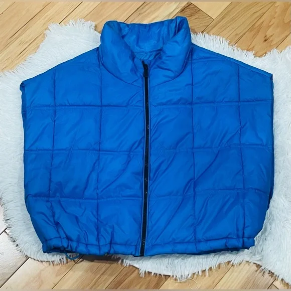 Calvin Klein Performance Cropped Mock-Neck Zip-Up Vest - Picture 6 of 16